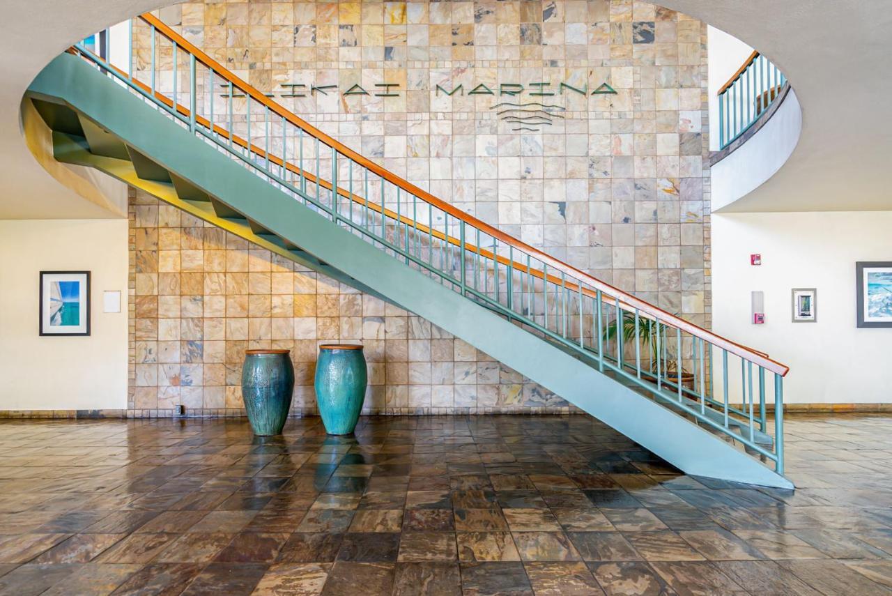 *remodeled Oceanfront In Waikiki - Ilikai Marina Apartment Honolulu