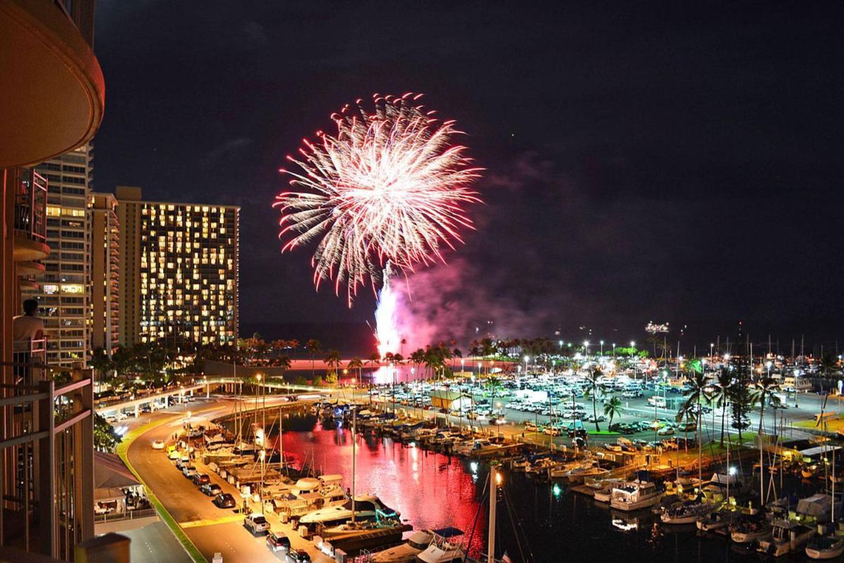 *remodeled Oceanfront In Waikiki - Ilikai Marina Apartamento