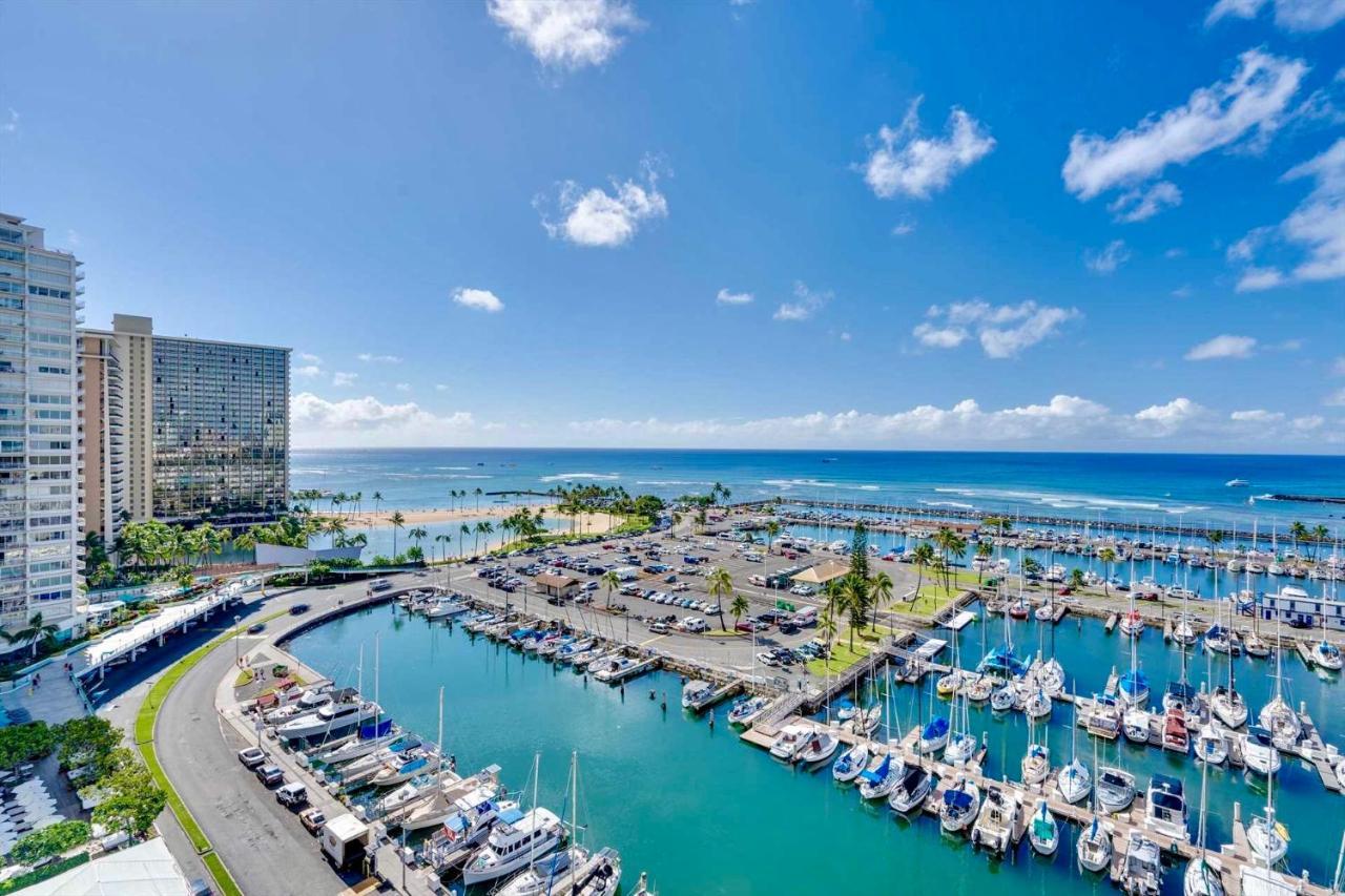 Apartamento *remodeled Oceanfront In Waikiki - Ilikai Marina *