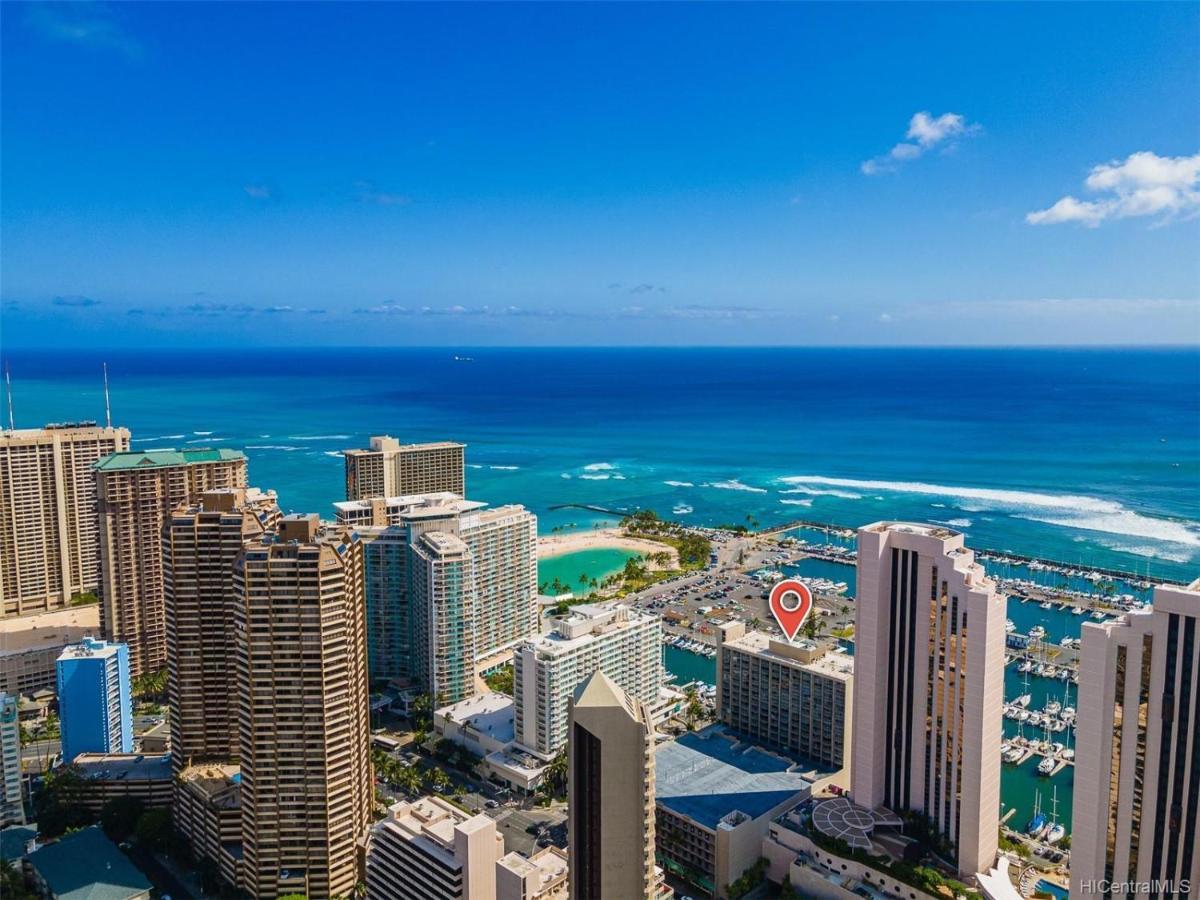 Apartamento *remodeled Oceanfront In Waikiki - Ilikai Marina Honolulu