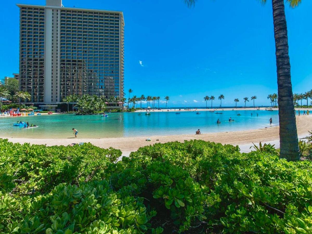 *remodeled Oceanfront In Waikiki - Ilikai Marina Honolulu