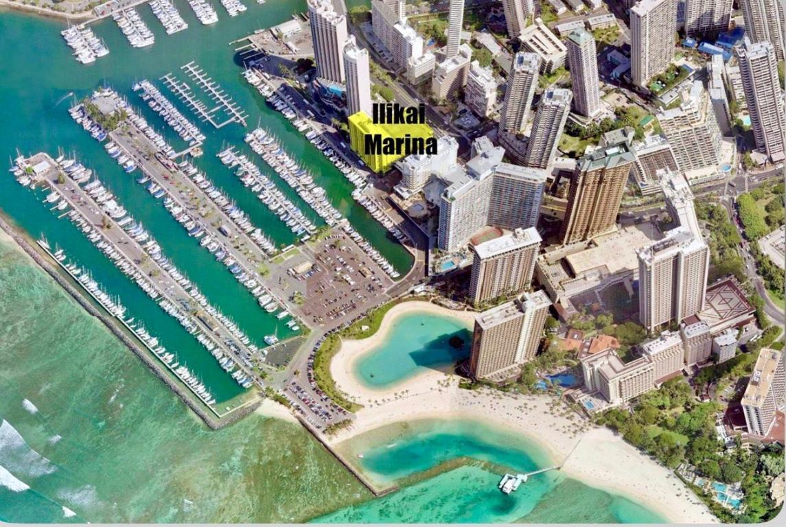 *remodeled Oceanfront In Waikiki - Ilikai Marina *