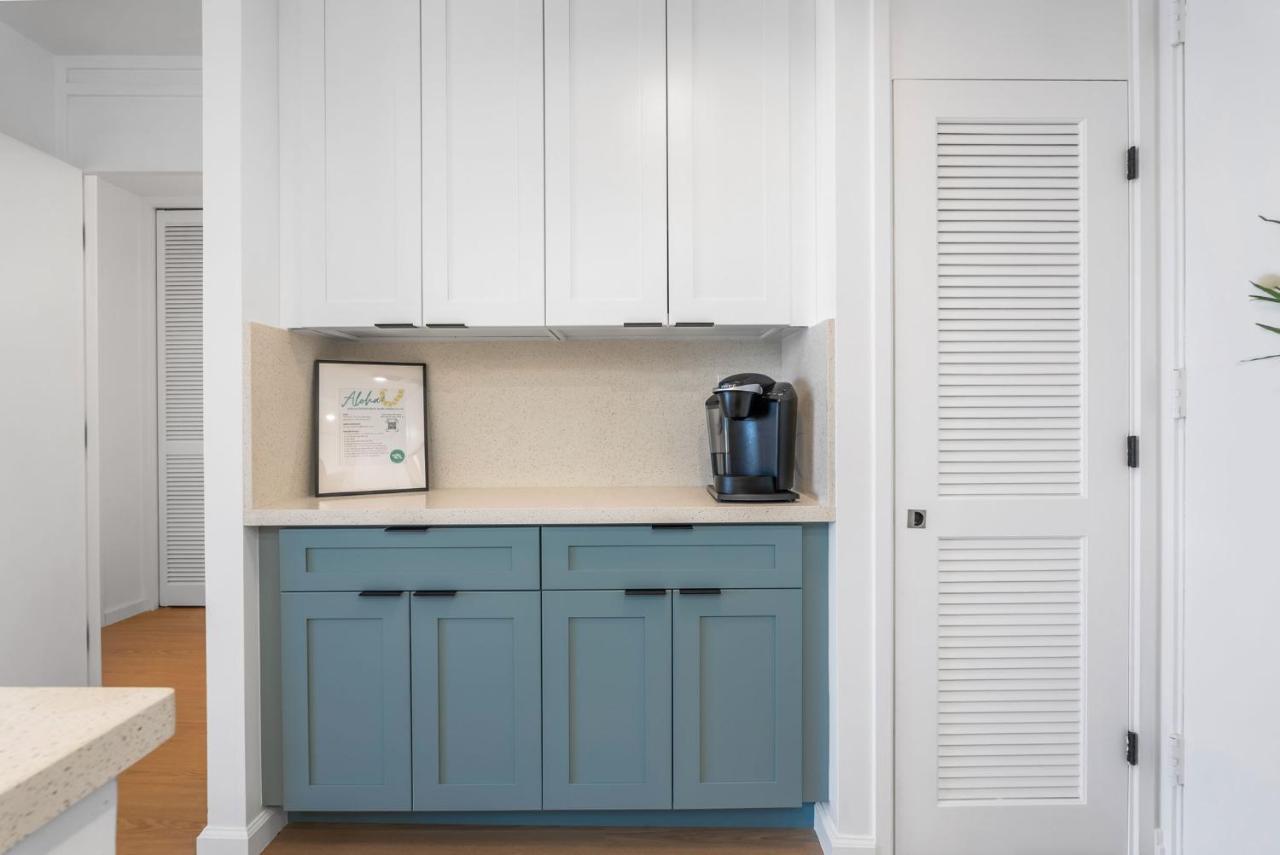 Apartamento *remodeled Oceanfront In Waikiki - Ilikai Marina Honolulu