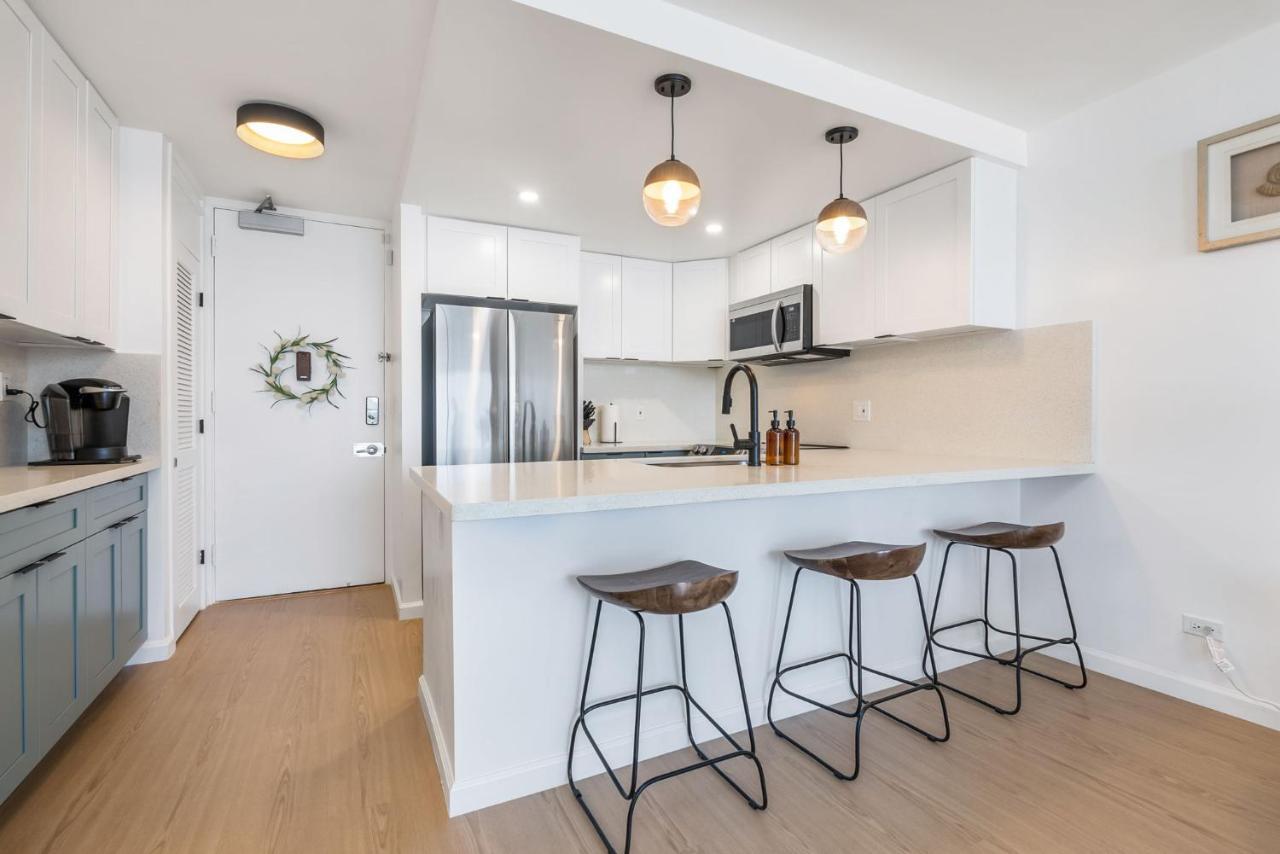 Apartamento *remodeled Oceanfront In Waikiki - Ilikai Marina