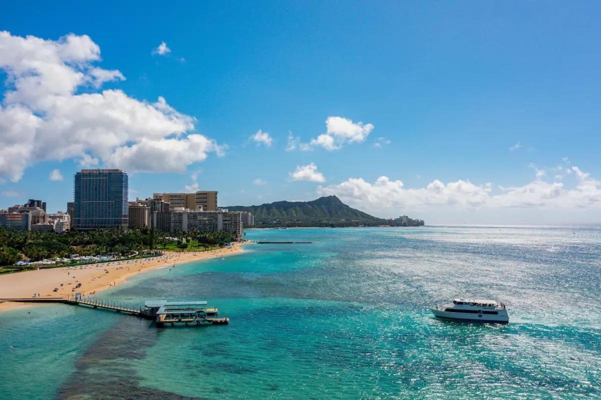 *remodeled Oceanfront In Waikiki - Ilikai Marina Apartamento *